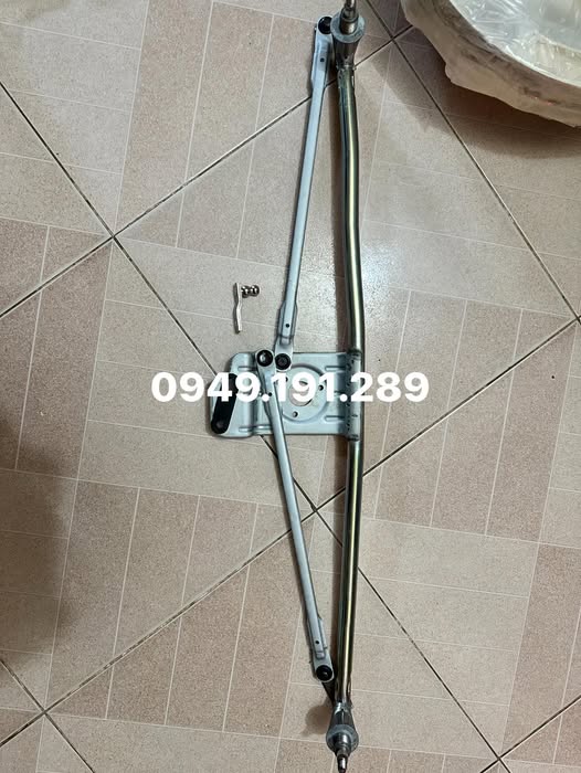 Thanh giằng gạt mưa (cơ cấu gạt mưa) Mobis Hyundai County, E-County (98132-5A100)
