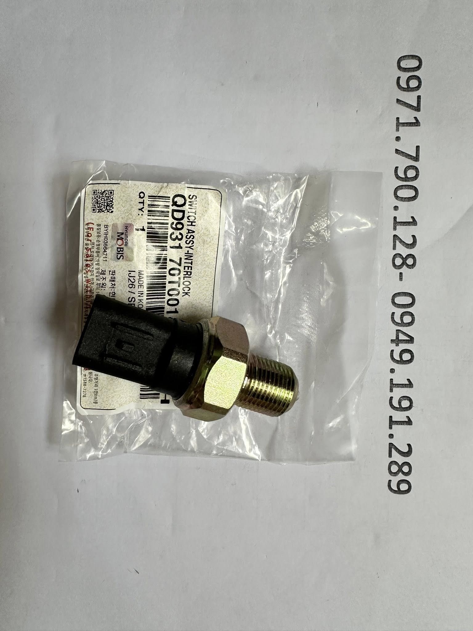 Núm báo Mo Mobis Hyundai 24 Tấn, E- County , E-Mighty, HD65, HD72, HD120, HD210 (QD931-70T00140)