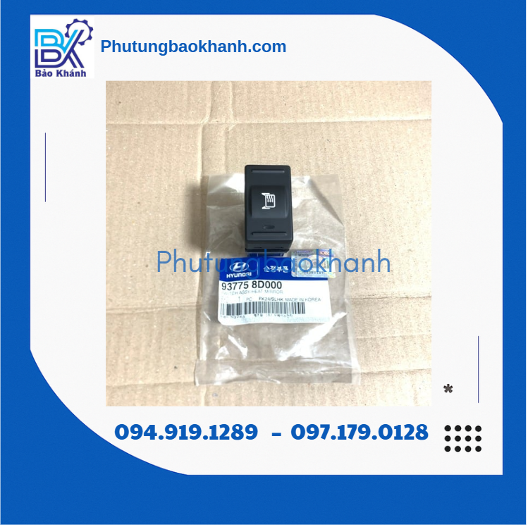 Công tắc sấy kính xe universe