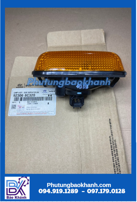 đèn xi nhan sườn County , Universe (92306 8C320)