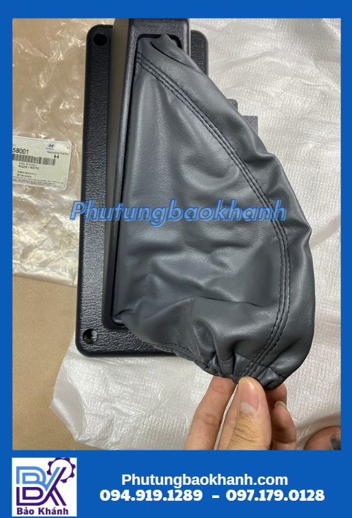 ốp cần phanh tay xe Ecounty đời có lẫy thùng dầu (59721 58001)