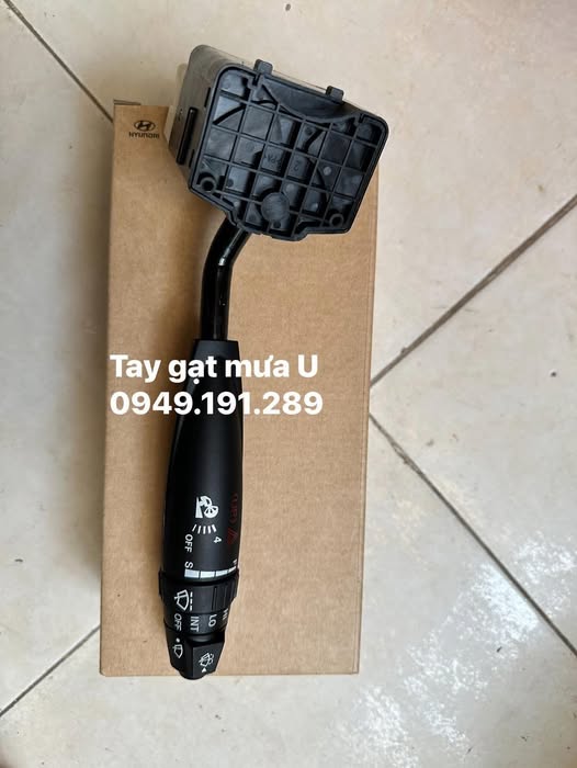 TAY GẠT MƯA HYUNDAI UNIVERSE, KIA GRANDBIRD