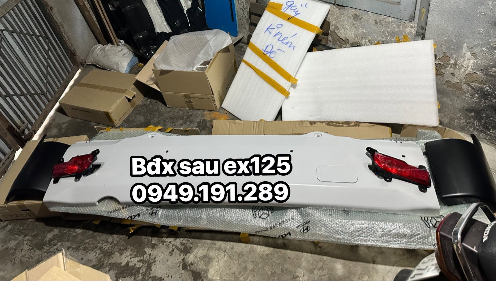 BA ĐỜ XỐC UNIVERSE EX125 NĂM 2022